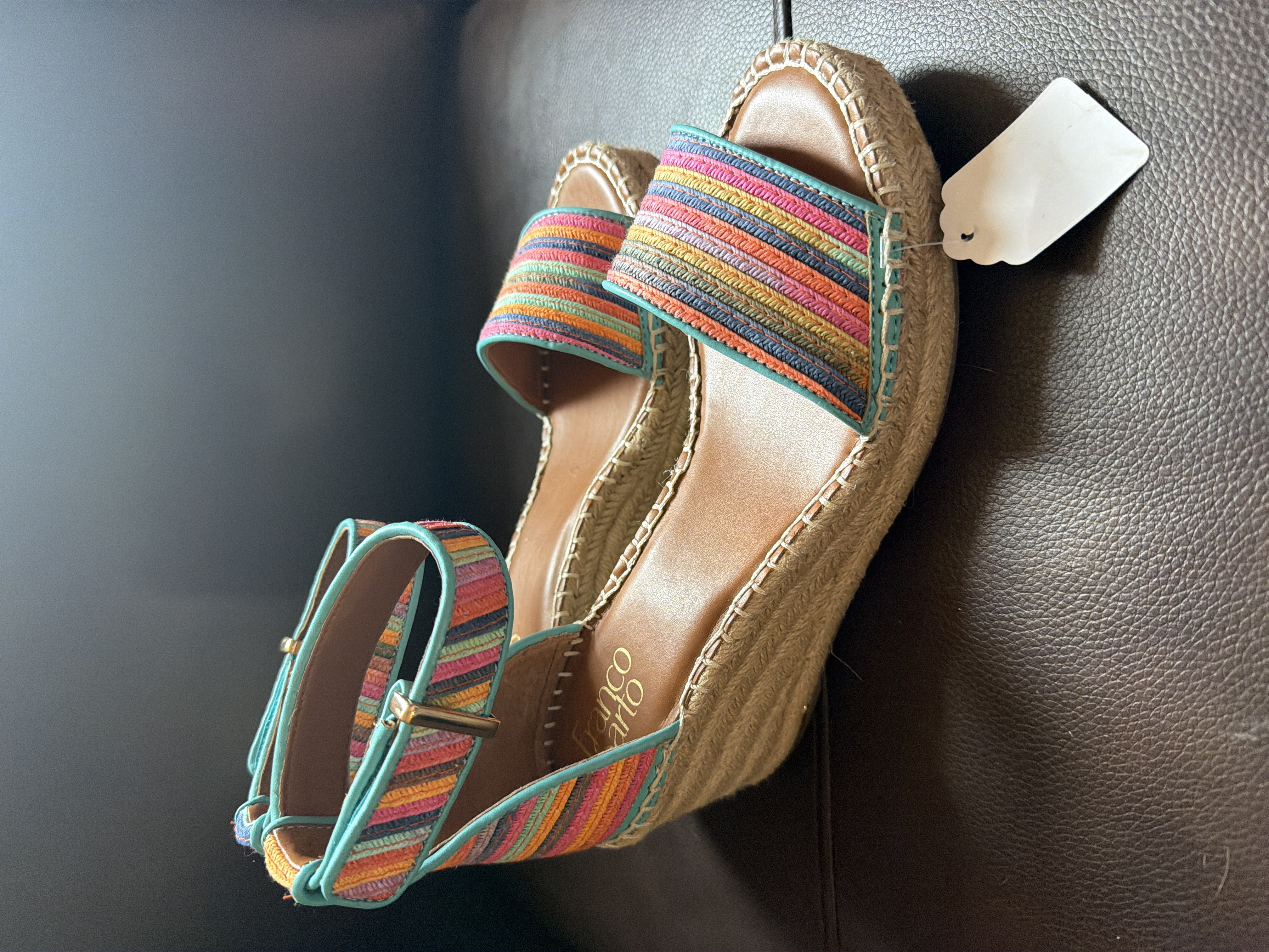 Rnbw wedges